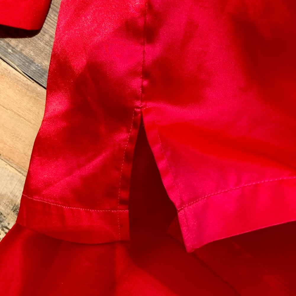 🌻Victoria's Secret Red Satin Pajama Set sz Small - Picture 9 of 14
